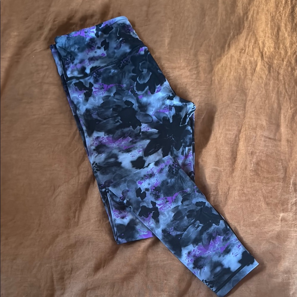 Zyia Floral Leggings - Purple and Black